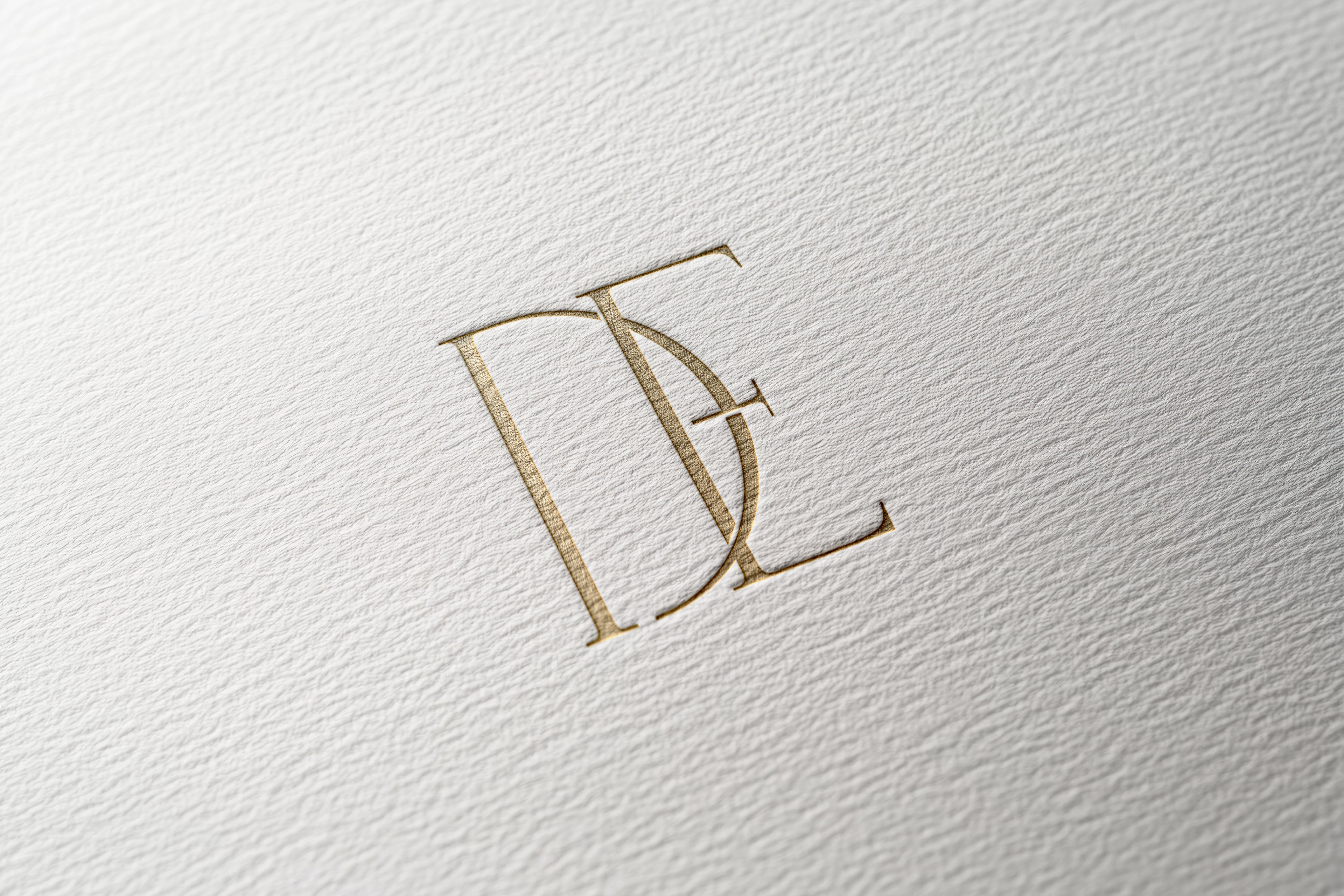 DE Monogram