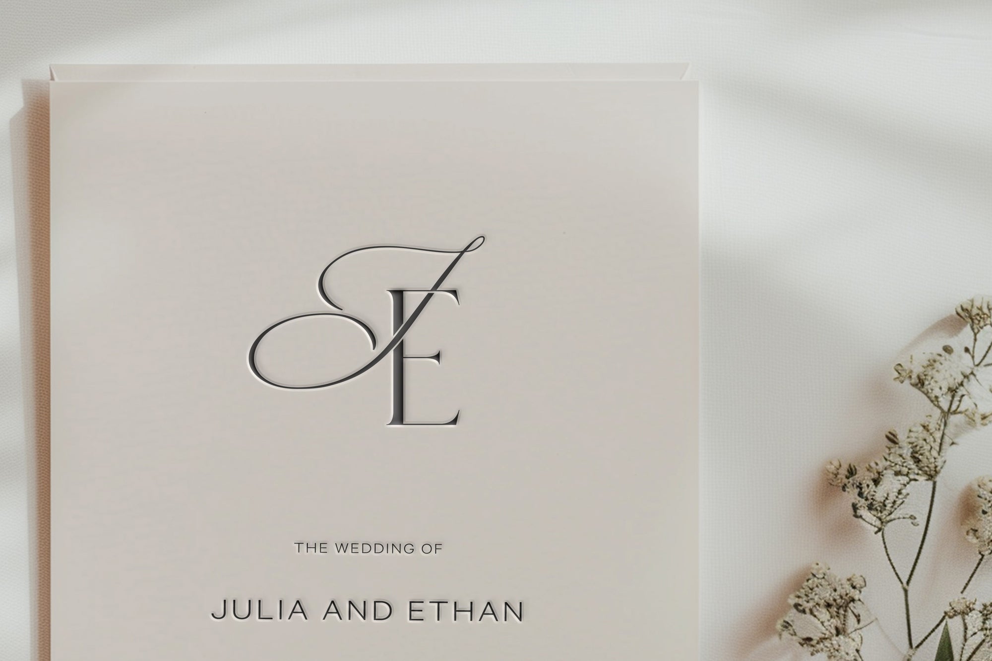 JE Monogram - Reverie