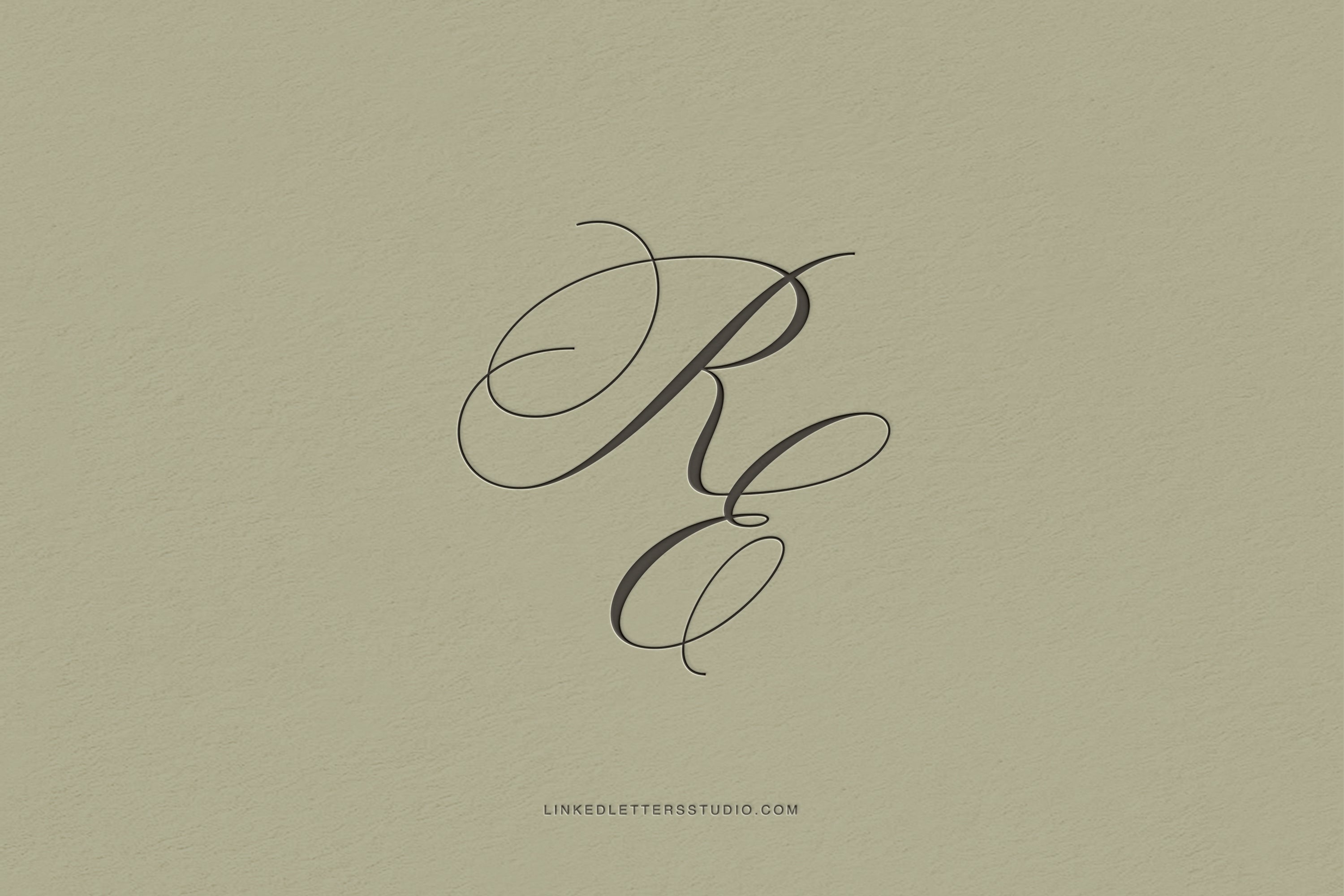 RE Monogram - Valencia